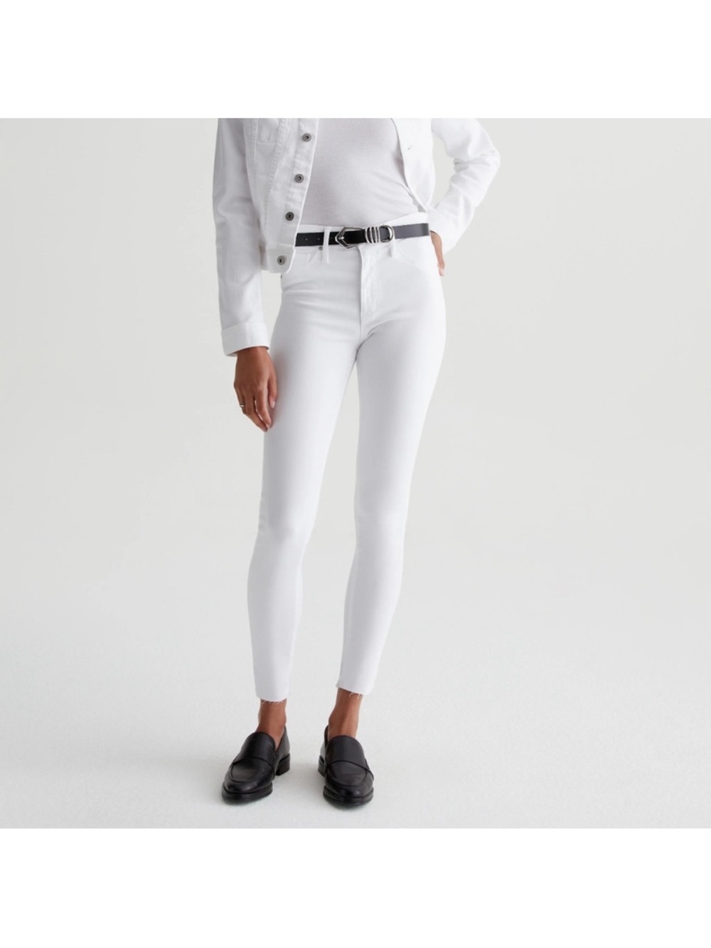 NWT AG Farrah White Jeans - Classic Women's Fit
